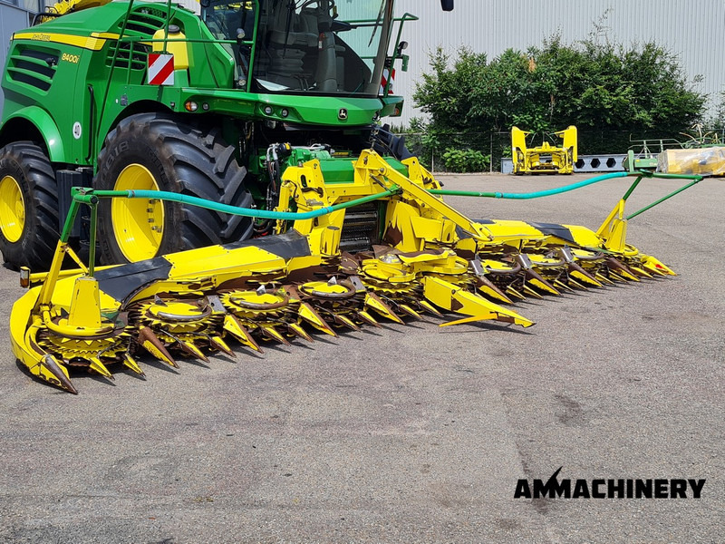 Kemper 375 Plus fits JD rotary corn header - Kukorica adapter: 2 kép. Kemper 375 Plus fits JD rotary corn header - Kukorica adapter: 2 kép.