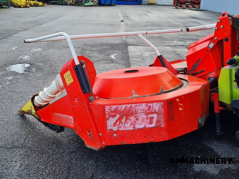 Kemper 4500 fits CL rotary corn header - Kukorica adapter: 4 kép. Kemper 4500 fits CL rotary corn header - Kukorica adapter: 4 kép.