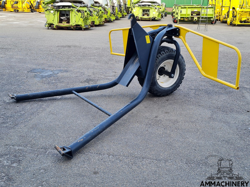 New Holland 750SFI support wheel - Takarmánybetakarító gép: 5 kép. New Holland 750SFI support wheel - Takarmánybetakarító gép: 5 kép.