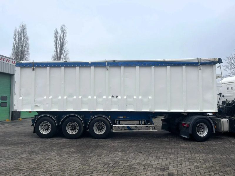 Benalu 48 m3, 5660 kg, 3 axels - Félpótkocsi billenőplatós: 5 kép. Benalu 48 m3, 5660 kg, 3 axels - Félpótkocsi billenőplatós: 5 kép.