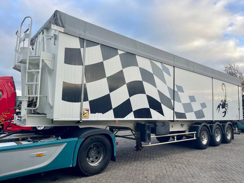 Benalu Grain 6580 kg, 65 m3 - Félpótkocsi billenőplatós: 3 kép. Benalu Grain 6580 kg, 65 m3 - Félpótkocsi billenőplatós: 3 kép.