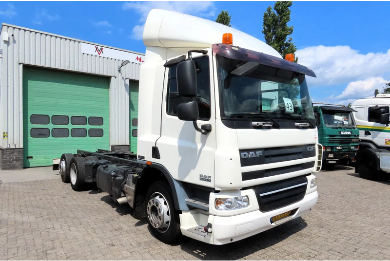 DAF CF 75.310 6x2, DUTCH TRUCK, 4.20 wheelbasis - Alvaz teherautó: 1 kép. DAF CF 75.310 6x2, DUTCH TRUCK, 4.20 wheelbasis - Alvaz teherautó: 1 kép.