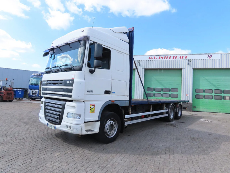 DAF XF 105.460 654164 km EEV Euro5 , 6x2, Retarder, towbar. FRANCE truck! - Platós teherautó: 2 kép. DAF XF 105.460 654164 km EEV Euro5 , 6x2, Retarder, towbar. FRANCE truck! - Platós teherautó: 2 kép.