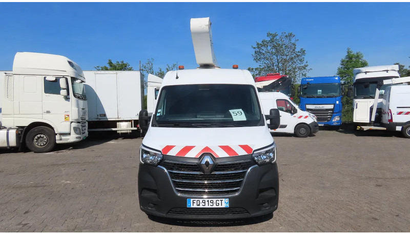 Renault Master 10,5 m, 3500 kg, euro6 - Kisteherautó: 2 kép. Renault Master 10,5 m, 3500 kg, euro6 - Kisteherautó: 2 kép.