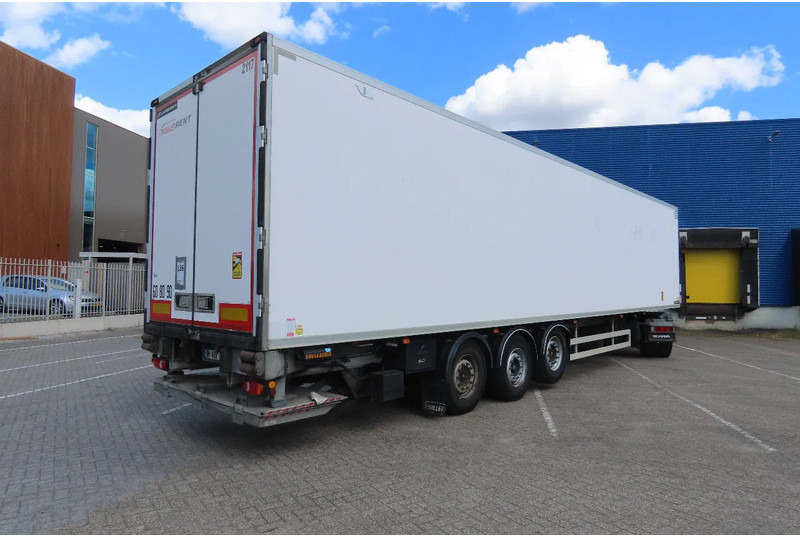 LAMBERET FRC 07/2026, SAF, 5496 diesel hours, CARRIER VECTOR 1550 - Félpótkocsi hűtős: 1 kép. LAMBERET FRC 07/2026, SAF, 5496 diesel hours, CARRIER VECTOR 1550 - Félpótkocsi hűtős: 1 kép.