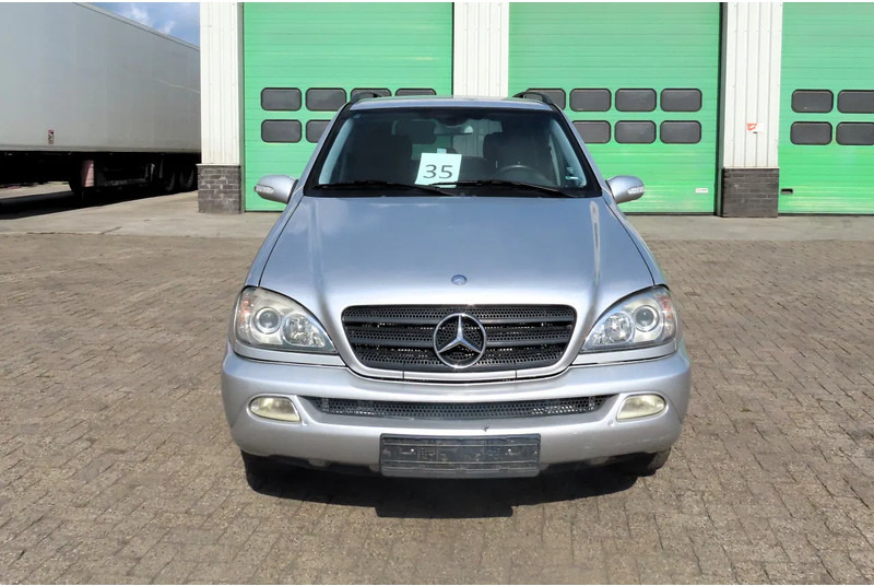 Mercedes-Benz M-Klasse ML ML 270. for export, 5 seats, real leather, Climate - Terepjáró/ SUV: 4 kép. Mercedes-Benz M-Klasse ML ML 270. for export, 5 seats, real leather, Climate - Terepjáró/ SUV: 4 kép.
