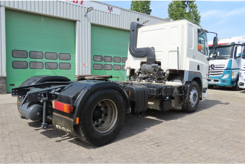 DAF CF 85.410 Manual, Retarder, PTO/Hydraulic, Very clean truck! - Nyergesvontató: 5 kép. DAF CF 85.410 Manual, Retarder, PTO/Hydraulic, Very clean truck! - Nyergesvontató: 5 kép.