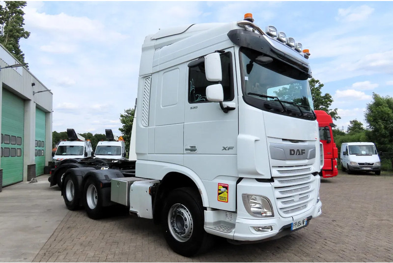 DAF XF 530 6x4 Retarder, Frigo, P-Cool, 2 beds - Nyergesvontató: 1 kép. DAF XF 530 6x4 Retarder, Frigo, P-Cool, 2 beds - Nyergesvontató: 1 kép.