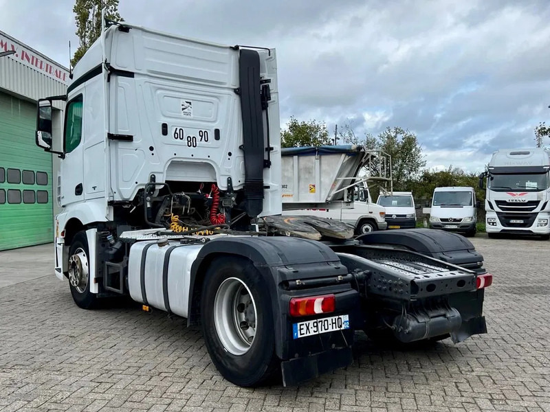 Mercedes-Benz Actros 1845 WDF9634031B995871, PTO, HYDRAULIC - Nyergesvontató: 5 kép. Mercedes-Benz Actros 1845 WDF9634031B995871, PTO, HYDRAULIC - Nyergesvontató: 5 kép.