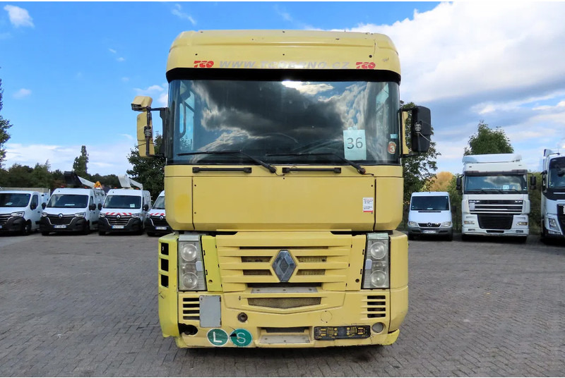 Renault Magnum 480 Mack!! Retarder! Manual - Nyergesvontató: 2 kép. Renault Magnum 480 Mack!! Retarder! Manual - Nyergesvontató: 2 kép.