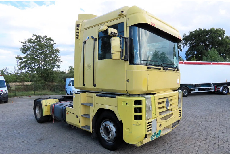 Renault Magnum 480 Mack!! Retarder! Manual - Nyergesvontató: 3 kép. Renault Magnum 480 Mack!! Retarder! Manual - Nyergesvontató: 3 kép.