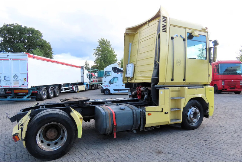 Renault Magnum 480 Mack!! Retarder! Manual - Nyergesvontató: 5 kép. Renault Magnum 480 Mack!! Retarder! Manual - Nyergesvontató: 5 kép.