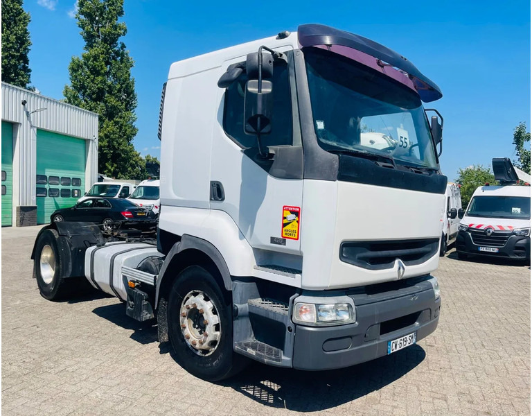 Renault Premium 420 France truck, PTO/Hydrailic. Very clean truck - Nyergesvontató: 1 kép. Renault Premium 420 France truck, PTO/Hydrailic. Very clean truck - Nyergesvontató: 1 kép.