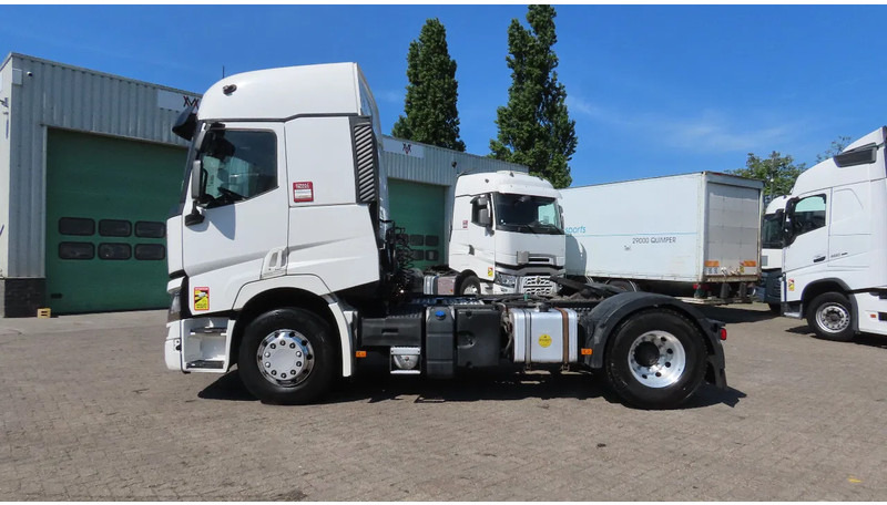Renault T460 Retarder, PTO/hydraulc - Nyergesvontató: 4 kép. Renault T460 Retarder, PTO/hydraulc - Nyergesvontató: 4 kép.