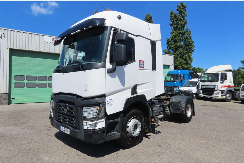 Renault T460 X- ROAD, RETARDER, Euro 6, (ORIGINAL FRANCE TRUCK) - Nyergesvontató: 3 kép. Renault T460 X- ROAD, RETARDER, Euro 6, (ORIGINAL FRANCE TRUCK) - Nyergesvontató: 3 kép.