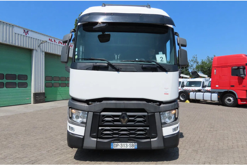 Renault T460 vin: VF611A160FD007308 RETARDER, FRIGO, CLIMA, 2015 - Nyergesvontató: 2 kép. Renault T460 vin: VF611A160FD007308 RETARDER, FRIGO, CLIMA, 2015 - Nyergesvontató: 2 kép.