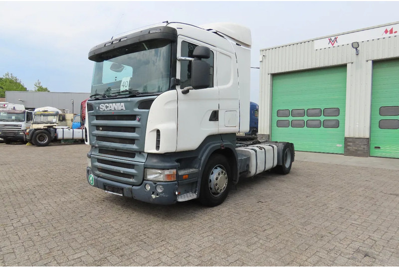 Scania R420 2 tanks, 2 beds, manual gearbox - Nyergesvontató: 2 kép. Scania R420 2 tanks, 2 beds, manual gearbox - Nyergesvontató: 2 kép.