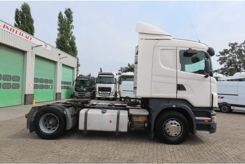 Scania R420 2 tanks, 2 beds, manual gearbox - Nyergesvontató: 4 kép. Scania R420 2 tanks, 2 beds, manual gearbox - Nyergesvontató: 4 kép.