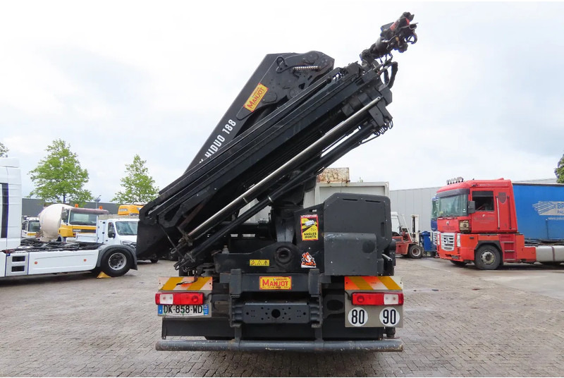 Renault C430 Bj 2018 HIAB X-HIDOU 18 8 RETARDER, WHEELBASE 4.35M, NAVI - Darus autó: 5 kép. Renault C430 Bj 2018 HIAB X-HIDOU 18 8 RETARDER, WHEELBASE 4.35M, NAVI - Darus autó: 5 kép.