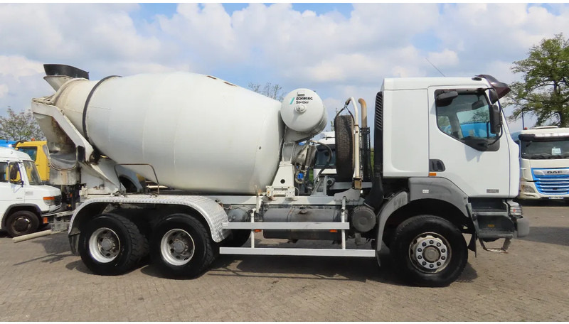 Renault Kerax 370 6X6! 10M3, FULL SPRIG. GREAT CONDITON! - Betonmixer: 2 kép. Renault Kerax 370 6X6! 10M3, FULL SPRIG. GREAT CONDITON! - Betonmixer: 2 kép.