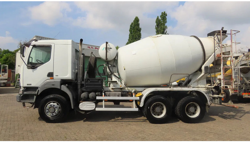Renault Kerax 370 6X6! 10M3, FULL SPRIG. GREAT CONDITON! - Betonmixer: 3 kép. Renault Kerax 370 6X6! 10M3, FULL SPRIG. GREAT CONDITON! - Betonmixer: 3 kép.