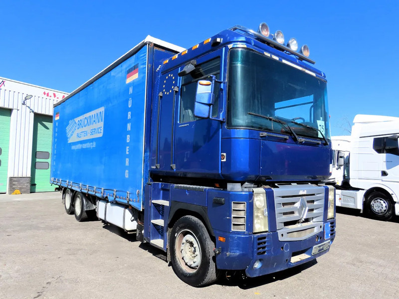 Renault Magnum 440 RETARDER, 2X FUEL TANK, PARKING CLIMA, WHEELBASE 5,40M - Ponyvás teherautó: 4 kép. Renault Magnum 440 RETARDER, 2X FUEL TANK, PARKING CLIMA, WHEELBASE 5,40M - Ponyvás teherautó: 4 kép.