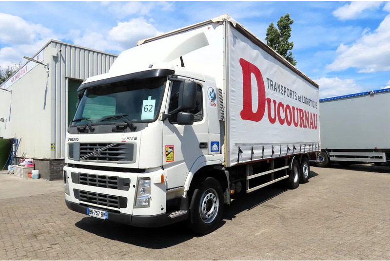 Volvo FM 340 6x2, TOP Condition truck!! - Ponyvás teherautó: 4 kép. Volvo FM 340 6x2, TOP Condition truck!! - Ponyvás teherautó: 4 kép.