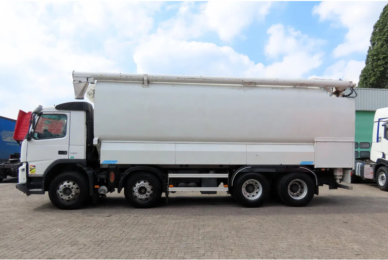 Volvo FMX 450 8x4 AUGER, radio control, 7 COMP. Full Volvo Service! . EXCELLENT condition - Tartályos teherautó: 5 kép. Volvo FMX 450 8x4 AUGER, radio control, 7 COMP. Full Volvo Service! . EXCELLENT condition - Tartályos teherautó: 5 kép.
