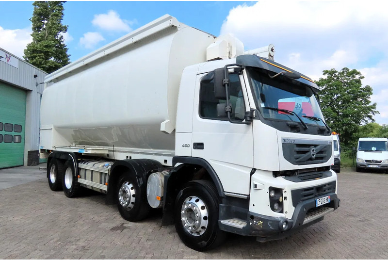 Volvo FMX 450 8x4 AUGER, radio control, 7 COMP. Full Volvo Service! . EXCELLENT condition - Tartályos teherautó: 3 kép. Volvo FMX 450 8x4 AUGER, radio control, 7 COMP. Full Volvo Service! . EXCELLENT condition - Tartályos teherautó: 3 kép.