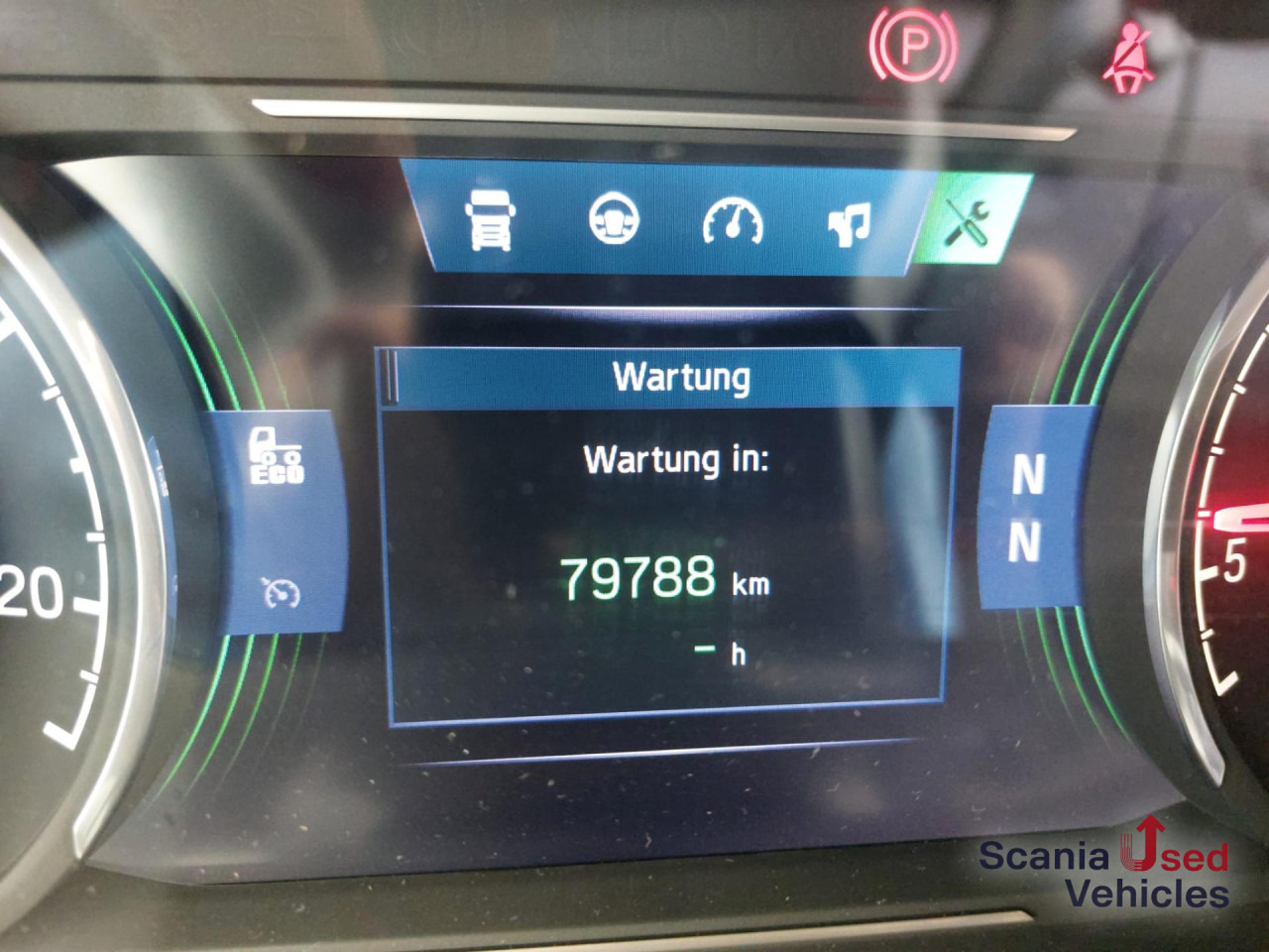 SCANIA R 410 A4x2NA Highline Hydraulikanlage - Nyergesvontató: 2 kép. SCANIA R 410 A4x2NA Highline Hydraulikanlage - Nyergesvontató: 2 kép.