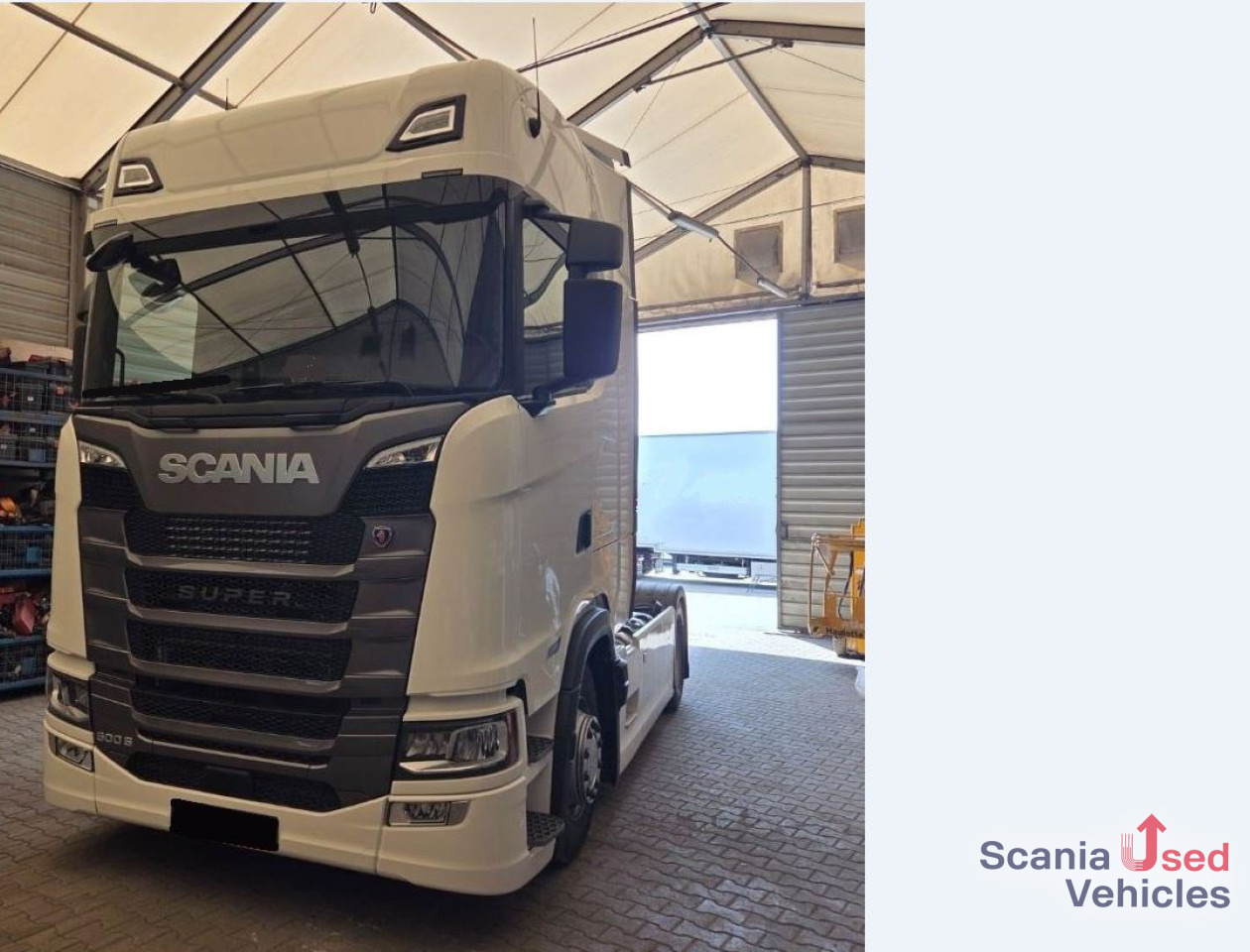 SCANIA S 500 A4x2LA Highline 4-Balg Luftfederung LEDER - Nyergesvontató: 2 kép. SCANIA S 500 A4x2LA Highline 4-Balg Luftfederung LEDER - Nyergesvontató: 2 kép.