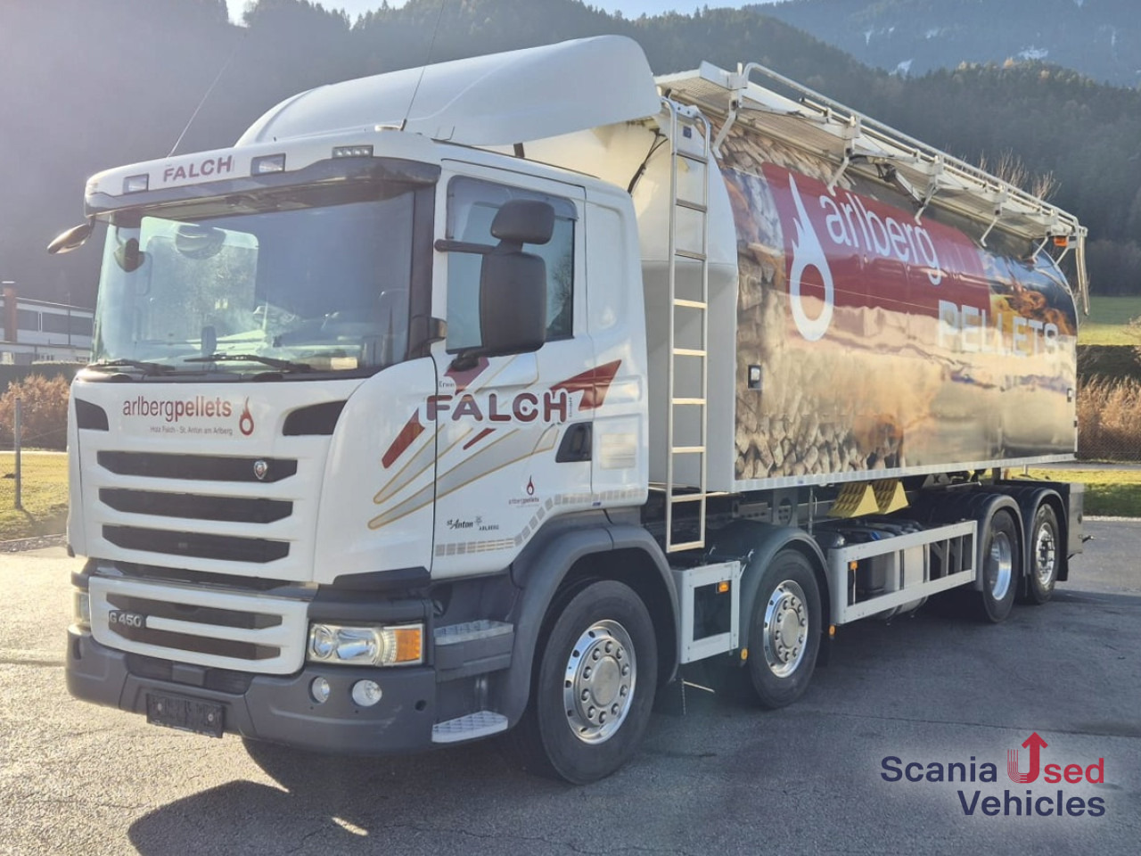 SCANIA G 450 LB8x2*6MNB Pelletssilo! - Tartályos teherautó: 1 kép. SCANIA G 450 LB8x2*6MNB Pelletssilo! - Tartályos teherautó: 1 kép.
