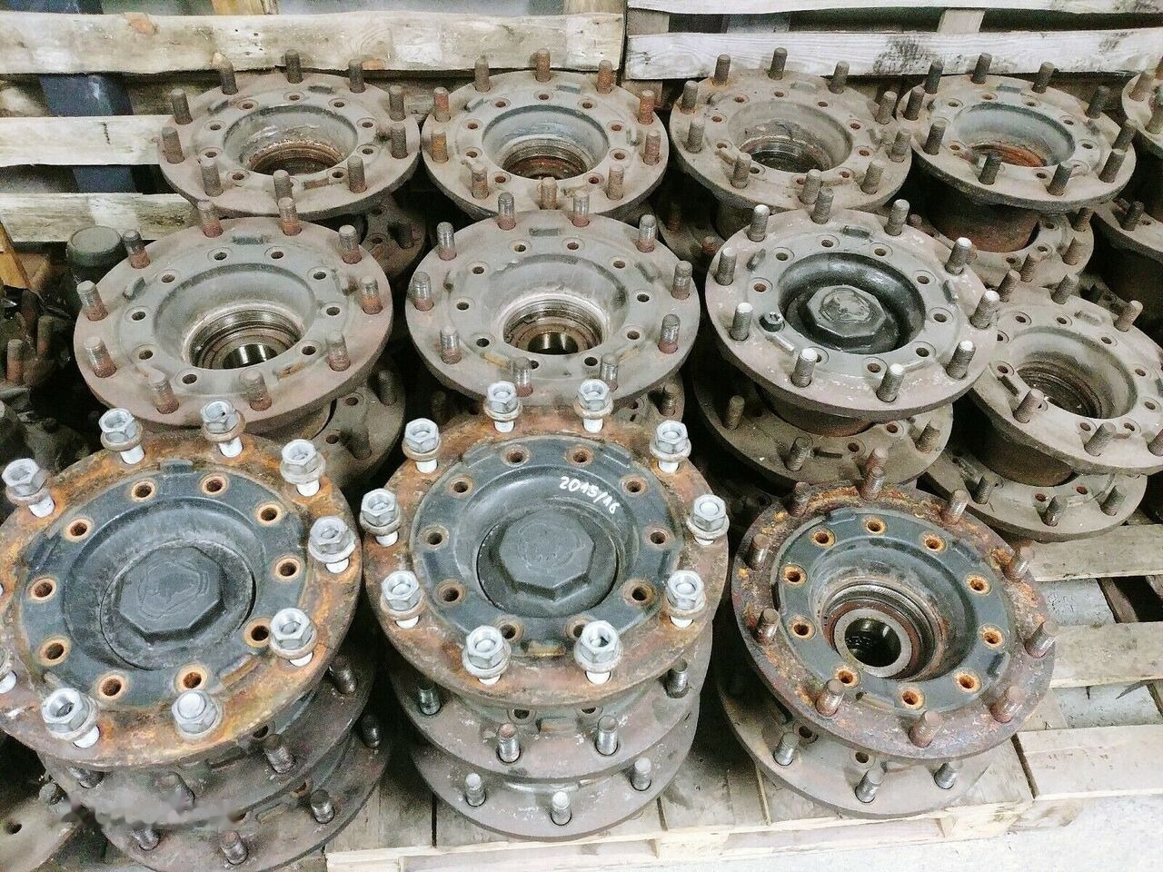 Scania truck - Szabadonfutó agy - Teherautó: 3 kép. Scania truck - Szabadonfutó agy - Teherautó: 3 kép.