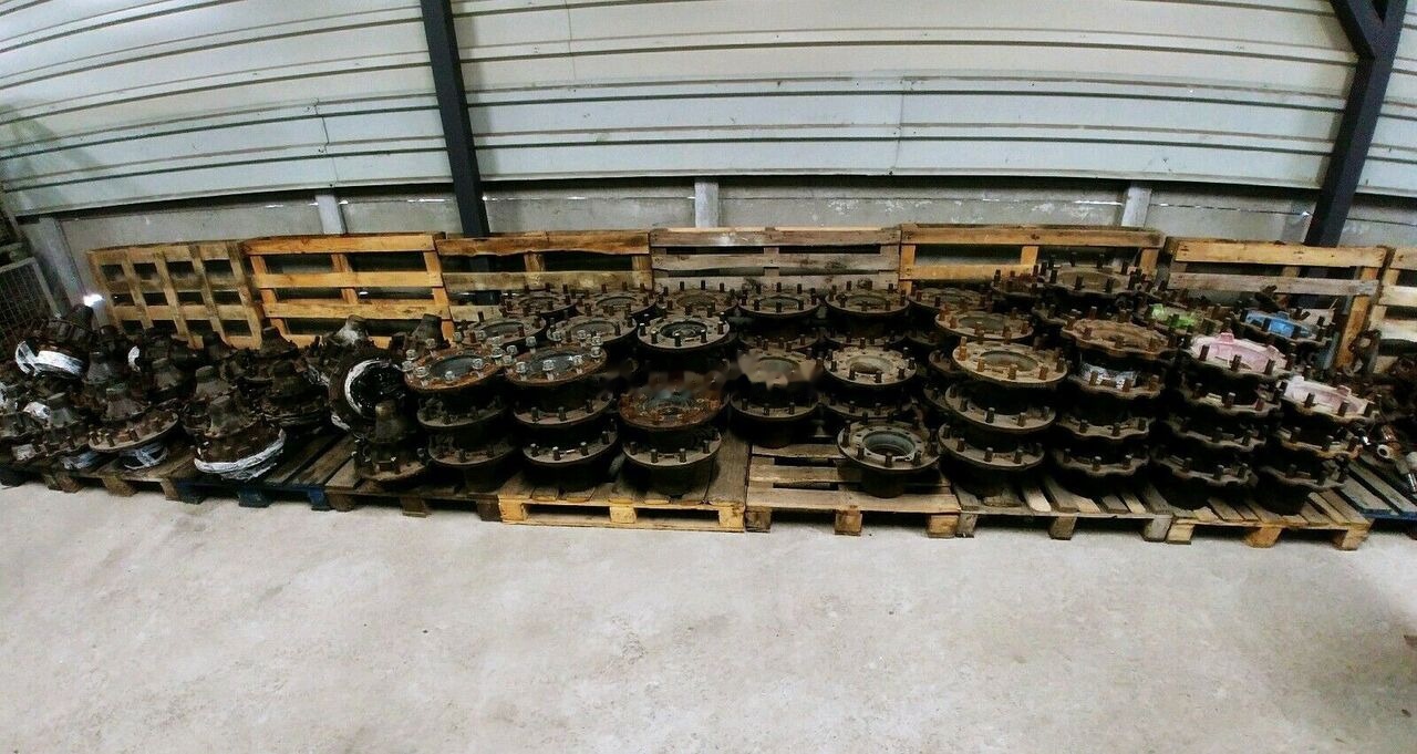 Scania truck - Szabadonfutó agy - Teherautó: 1 kép. Scania truck - Szabadonfutó agy - Teherautó: 1 kép.