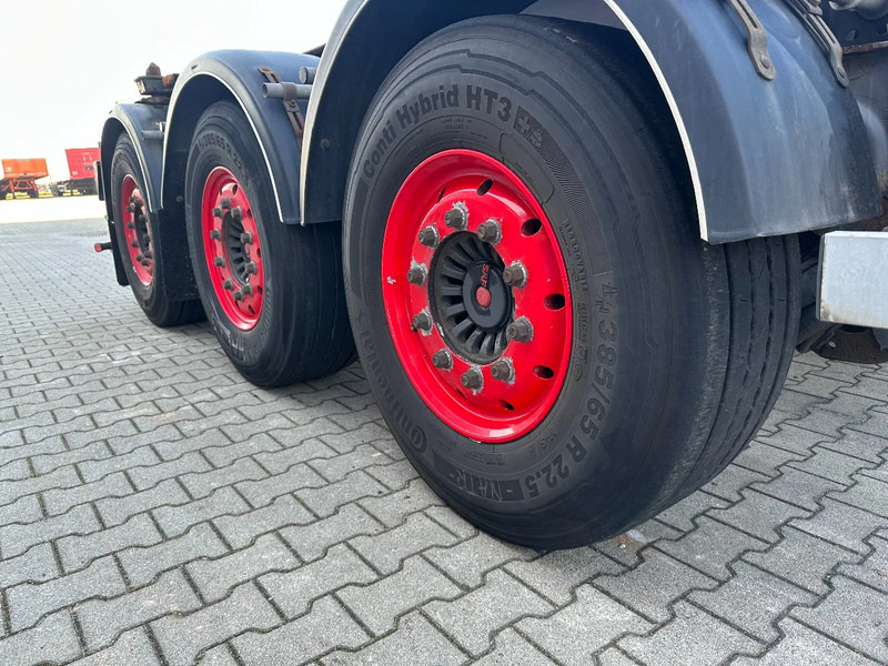 Félpótkocsi cserefelépítményes Burg 20FT + 20FT SWAP ADR (EX/II, EX/III, FL, AT) Chassis, empty weight: 3.690kg, SAF INTRADISC, 2x Liftaxle, NL-chassis, APK/ADR: 08: 14 kép.