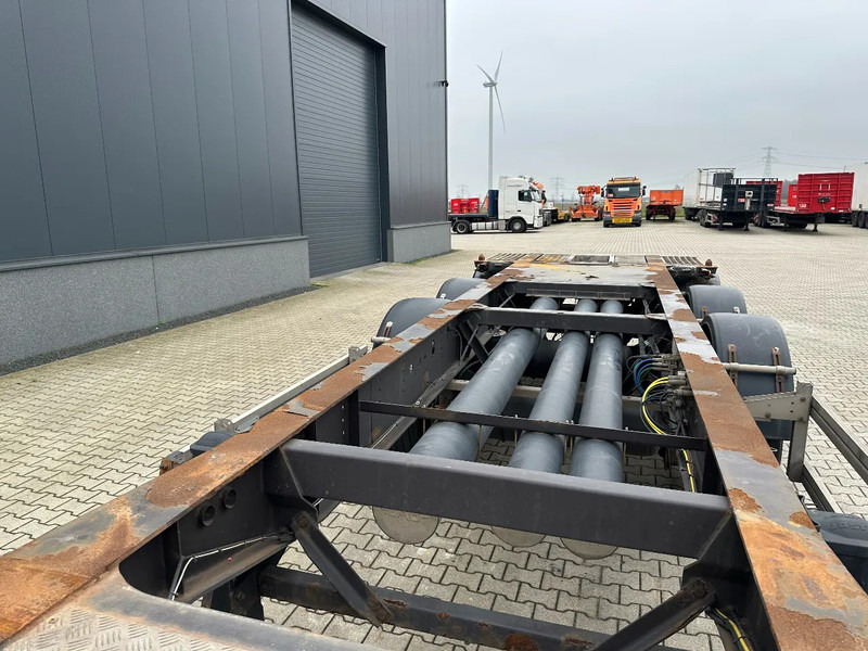 Félpótkocsi cserefelépítményes Burg 20FT ADR (EX/II, EX/III, FL, AT) Chassis, leeggewicht: 3.690kg, SAF INTRADISC, 2x Liftaxle, NL-chassis, APK: 08-2025: 19 kép.