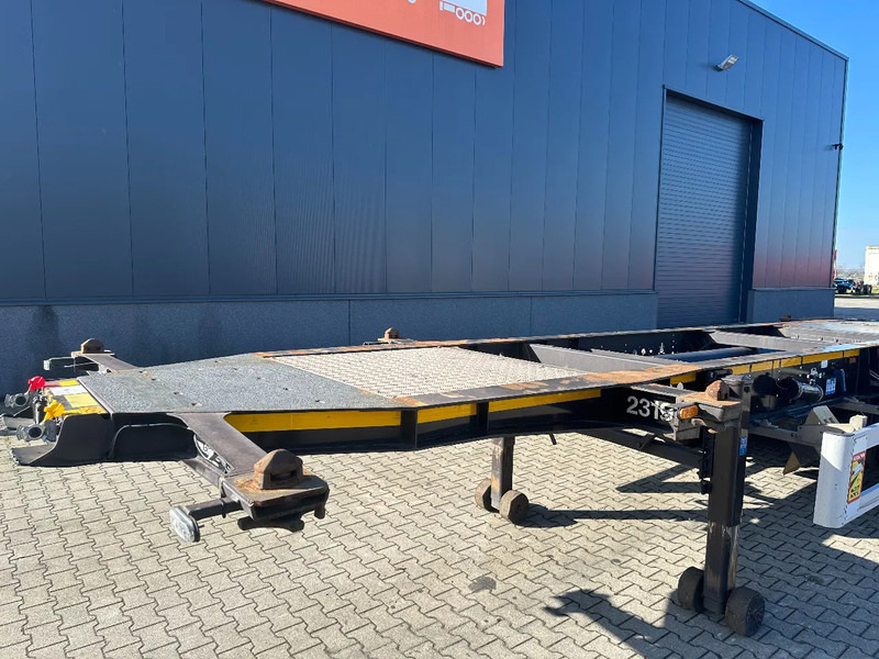 Félpótkocsi cserefelépítményes Burg 20FT ADR (EX/II, EX/III, FL, AT), Leergewicht : 3.690kg, SAF INTRADISC, 2x Liftachse, NL-Chassis: 20 kép. Félpótkocsi cserefelépítményes Burg 20FT ADR (EX/II, EX/III, FL, AT), Leergewicht : 3.690kg, SAF INTRADISC, 2x Liftachse, NL-Chassis: 20 kép.