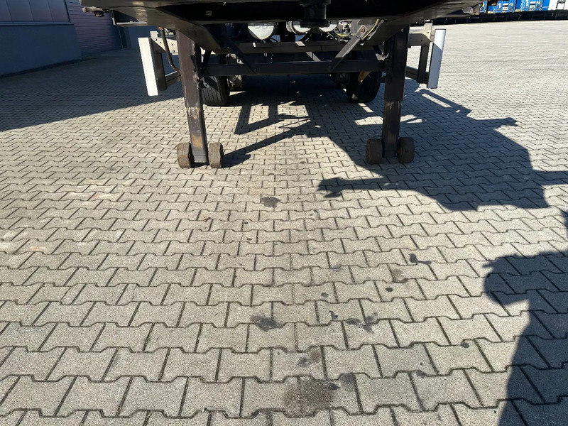 Félpótkocsi cserefelépítményes Burg 20FT ADR (EX/II, EX/III, FL, AT), Leergewicht : 3.690kg, SAF INTRADISC, 2x Liftachse, NL-Chassis: 7 kép. Félpótkocsi cserefelépítményes Burg 20FT ADR (EX/II, EX/III, FL, AT), Leergewicht : 3.690kg, SAF INTRADISC, 2x Liftachse, NL-Chassis: 7 kép.