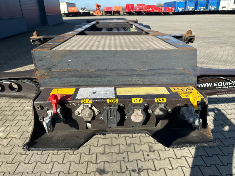 Félpótkocsi cserefelépítményes Burg 20FT ADR (EX/II, EX/III, FL, AT), Leergewicht : 3.690kg, SAF INTRADISC, 2x Liftachse, NL-Chassis: 8 kép. Félpótkocsi cserefelépítményes Burg 20FT ADR (EX/II, EX/III, FL, AT), Leergewicht : 3.690kg, SAF INTRADISC, 2x Liftachse, NL-Chassis: 8 kép.