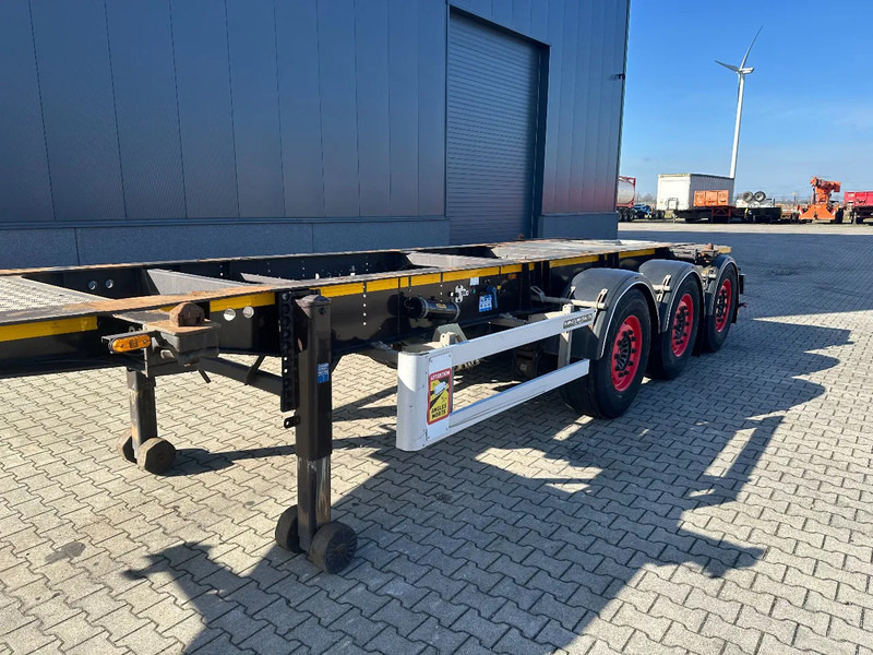 Félpótkocsi cserefelépítményes Burg 20FT ADR (EX/II, EX/III, FL, AT), Leergewicht : 3.690kg, SAF INTRADISC, 2x Liftachse, NL-Chassis: 19 kép. Félpótkocsi cserefelépítményes Burg 20FT ADR (EX/II, EX/III, FL, AT), Leergewicht : 3.690kg, SAF INTRADISC, 2x Liftachse, NL-Chassis: 19 kép.