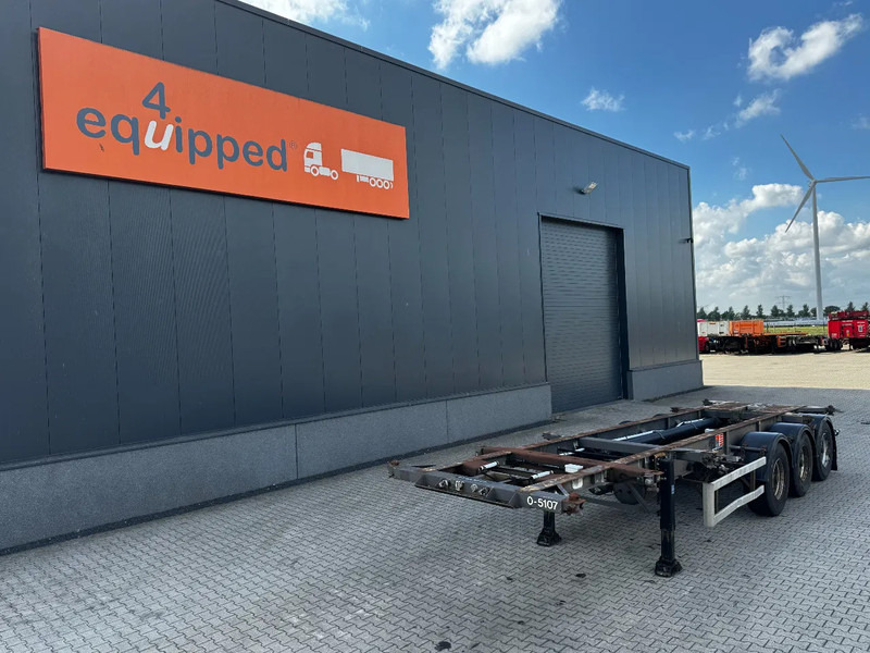 DESOT 20FT/30FT ADR-Chassis, Liftachse, Heckbundig, 2x vorhanden - Félpótkocsi cserefelépítményes: 1 kép. DESOT 20FT/30FT ADR-Chassis, Liftachse, Heckbundig, 2x vorhanden - Félpótkocsi cserefelépítményes: 1 kép.