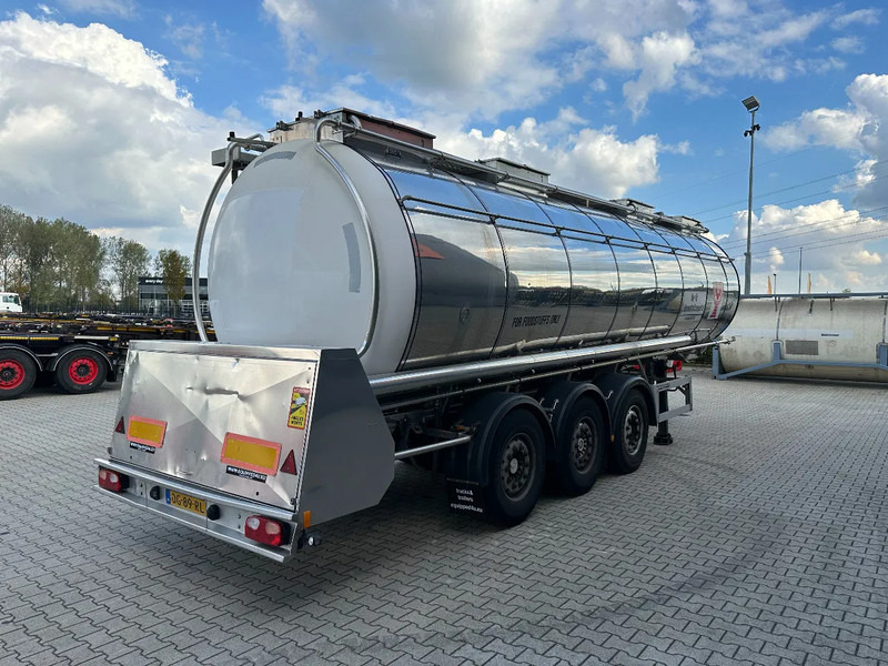 Feldbinder LEVENSMIDDELEN / FOOD / LEBENSMITTEL / 33.500L / 3-COMP / POMP / NL-trailer / APK: 03-2026 - Tartályos félpótkocsi: 3 kép. Feldbinder LEVENSMIDDELEN / FOOD / LEBENSMITTEL / 33.500L / 3-COMP / POMP / NL-trailer / APK: 03-2026 - Tartályos félpótkocsi: 3 kép.