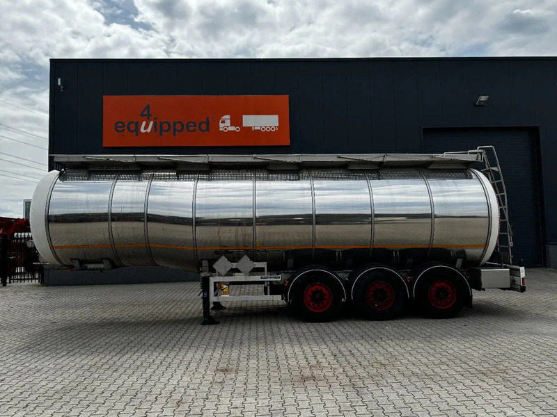 Indox 37.500L / 1-COMP /4-BAFFELS, ADR, L4BH, INOX, NL, APK/ADR till 10/2025, new SAF axles, ALCOA - Tartályos félpótkocsi: 2 kép. Indox 37.500L / 1-COMP /4-BAFFELS, ADR, L4BH, INOX, NL, APK/ADR till 10/2025, new SAF axles, ALCOA - Tartályos félpótkocsi: 2 kép.