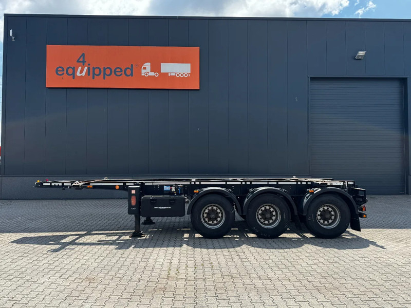 LAG 20FT, 3.540kg, BPW, ADR (EXII, EXII, FL, AT), NL, APK/ADR: 01/2026, 90% tyres - Félpótkocsi cserefelépítményes: 2 kép. LAG 20FT, 3.540kg, BPW, ADR (EXII, EXII, FL, AT), NL, APK/ADR: 01/2026, 90% tyres - Félpótkocsi cserefelépítményes: 2 kép.