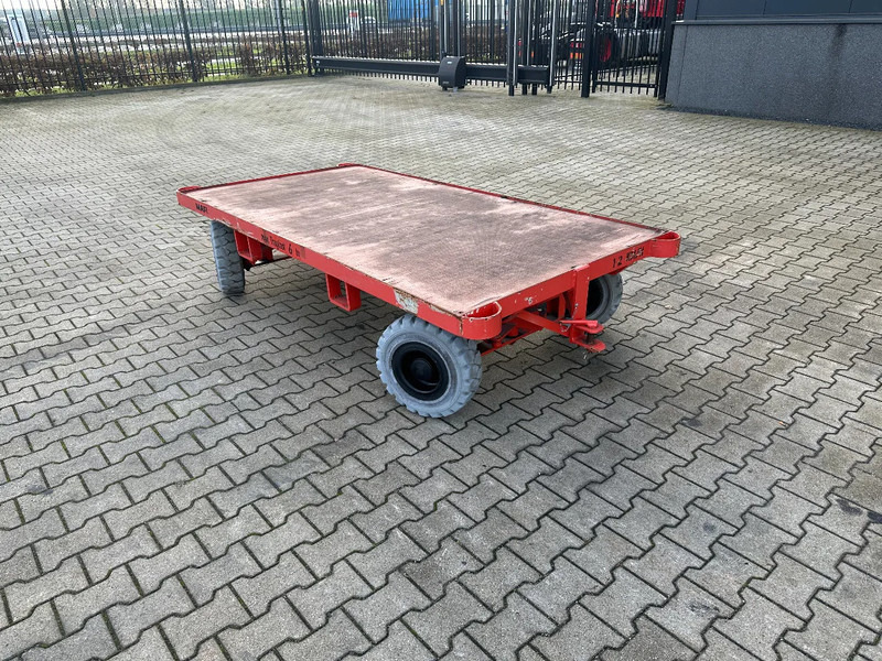 Mafi double-steered and connectable heavy-duty trailers with 6000kg loading capacity, 9x available - Platós pótkocsi: 5 kép. Mafi double-steered and connectable heavy-duty trailers with 6000kg loading capacity, 9x available - Platós pótkocsi: 5 kép.