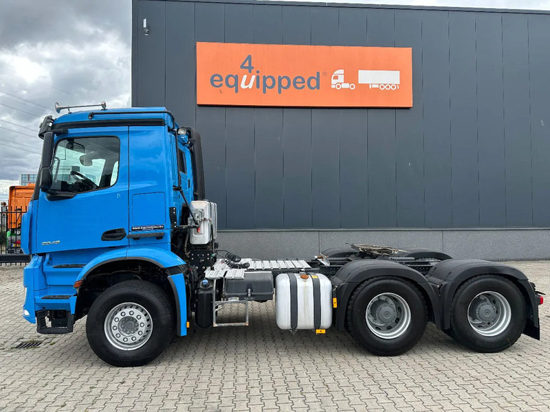 Mercedes-Benz Arocs 2648, 6x4, EURO-6D, 201.874km, - Nyergesvontató: 2 kép. Mercedes-Benz Arocs 2648, 6x4, EURO-6D, 201.874km, - Nyergesvontató: 2 kép.