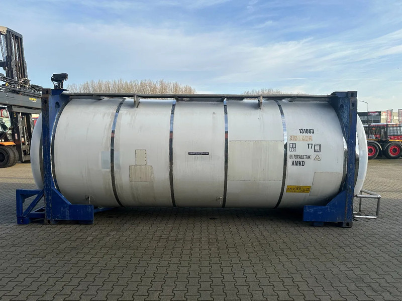 UBH Universal Bulk Handling 20 FT SWAP BODY 31.345L UN Portable T7 valid 5Y test: 04/2028 - Tároló tartály: 5 kép. UBH Universal Bulk Handling 20 FT SWAP BODY 31.345L UN Portable T7 valid 5Y test: 04/2028 - Tároló tartály: 5 kép.