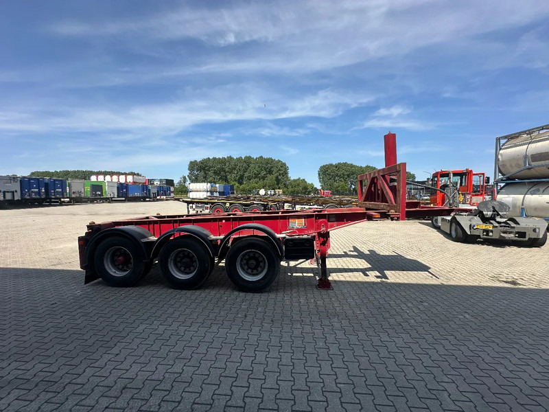 Van Hool 3 AXLE 20FT TIPPING-CHASSIS, BPW + disc, liftaxle, steering axle, BROKEN HYVA-CYLINDER - Félpótkocsi cserefelépítményes: 3 kép. Van Hool 3 AXLE 20FT TIPPING-CHASSIS, BPW + disc, liftaxle, steering axle, BROKEN HYVA-CYLINDER - Félpótkocsi cserefelépítményes: 3 kép.