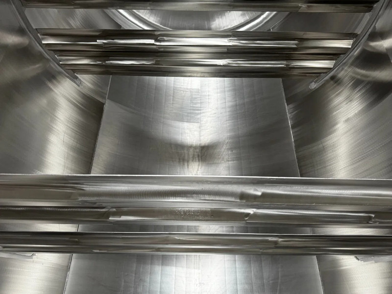 Tartály konténer a következők szállításához vegyi anyagok Welfit Oddy 20FT ISO, 24.990L / 1-COMP / 3 BAFFELS / T11 / 22K2 / 4 manholes / 5Y- + CSC-inspection valid until 04/2028: 19 kép. Tartály konténer a következők szállításához vegyi anyagok Welfit Oddy 20FT ISO, 24.990L / 1-COMP / 3 BAFFELS / T11 / 22K2 / 4 manholes / 5Y- + CSC-inspection valid until 04/2028: 19 kép.