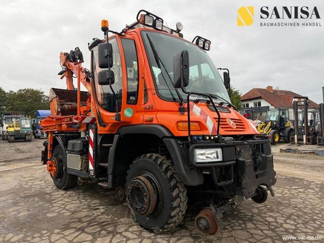 Unimog U400/ Zweiwege/ Rail/ Gleis/Mulag - Többcélú/ Speciális jármű: 1 kép. Unimog U400/ Zweiwege/ Rail/ Gleis/Mulag - Többcélú/ Speciális jármű: 1 kép.
